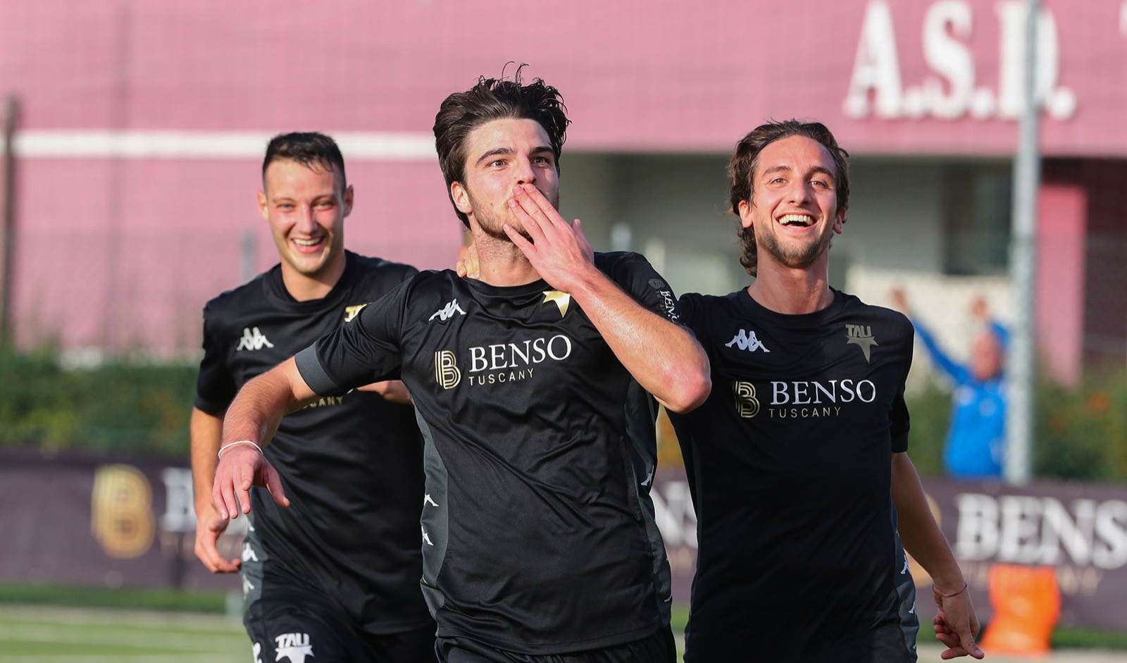 Tau Calcio — progetto Wally Communication, immagine 3